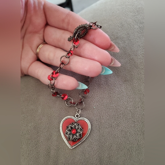 Handmade Scarlet Heart Bracelet - Picture 2 of 4